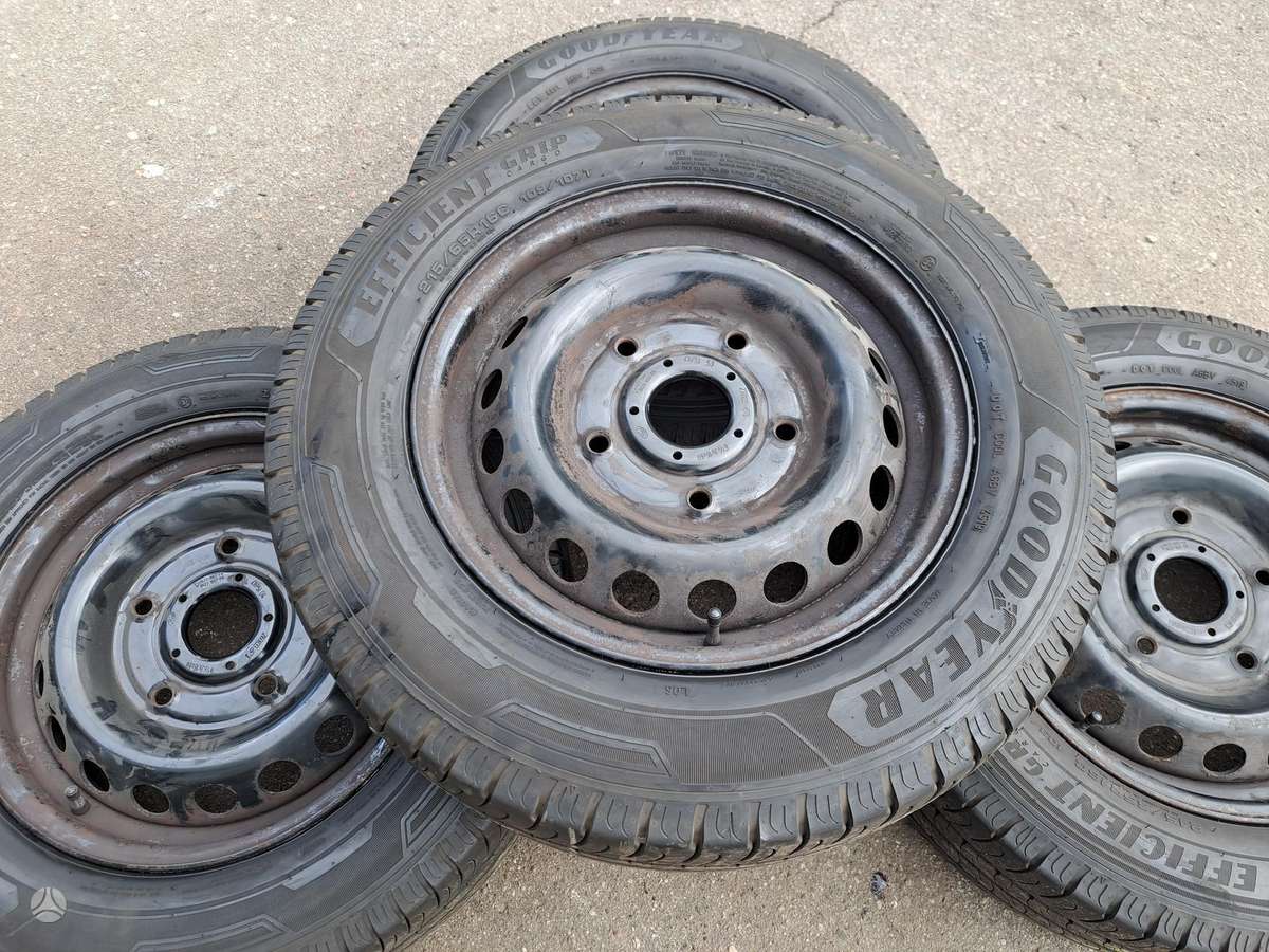 Goodyear EfficientGrip, summer 215/65 R16
