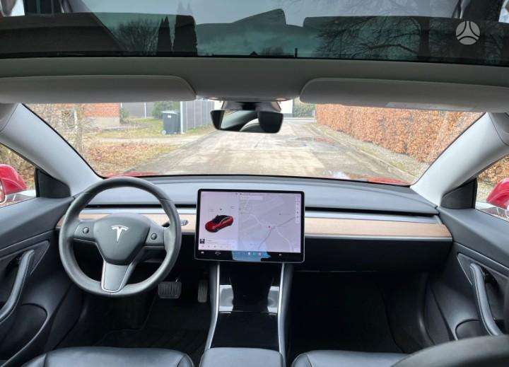 Tesla Model 3, 62 кВт·ч, Седан