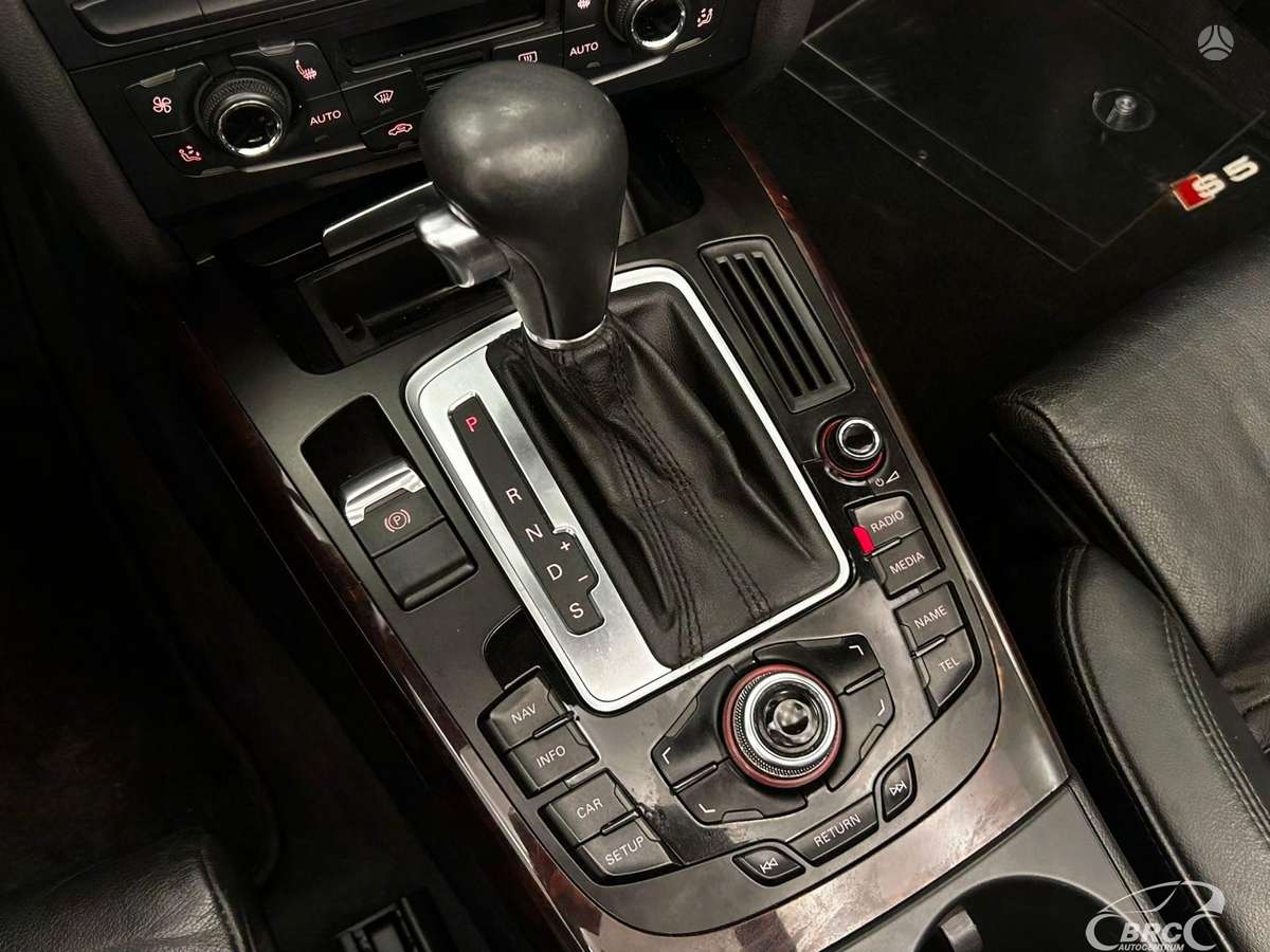 Audi A5, 3.0 l., convertible