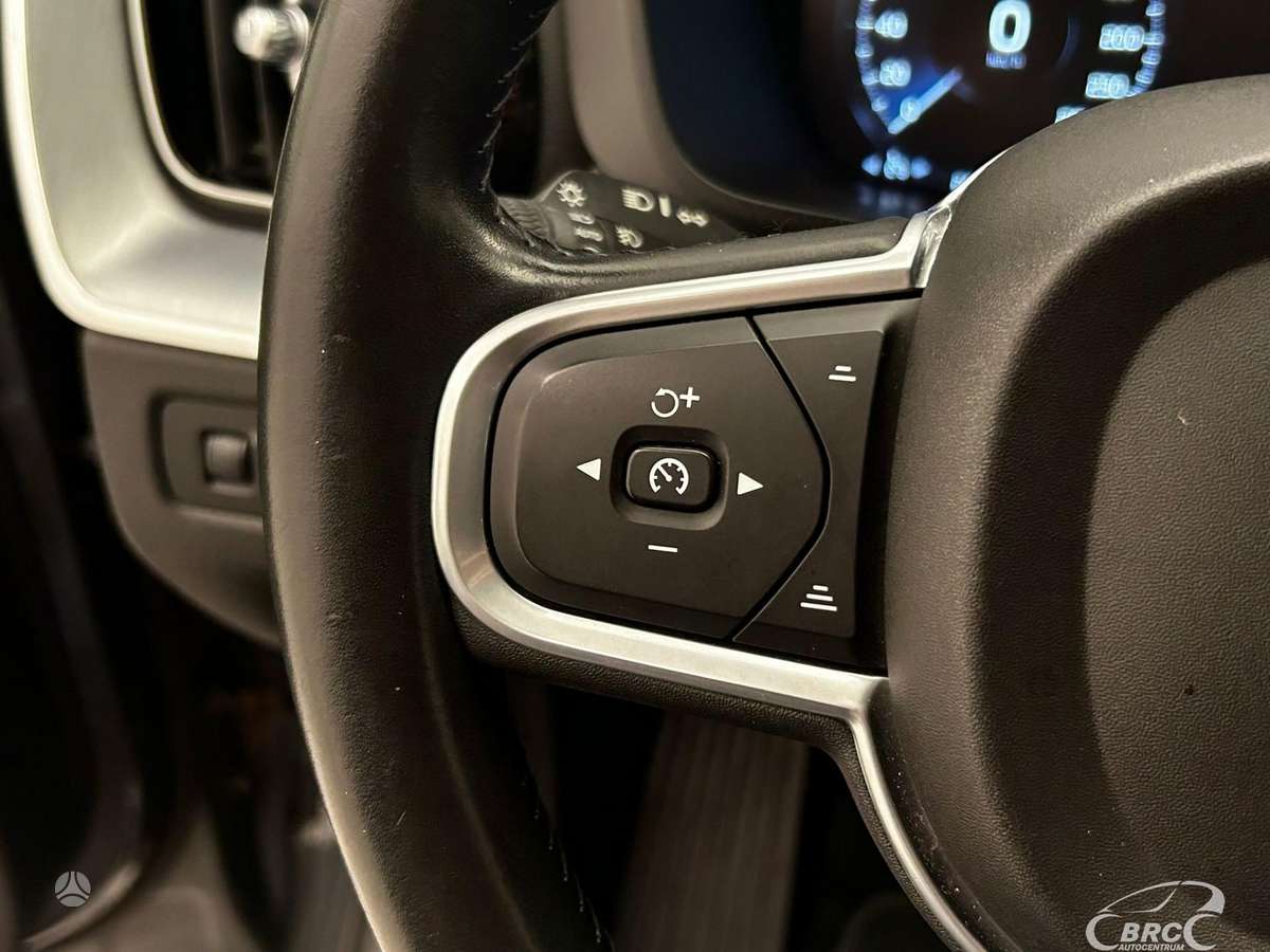 Volvo XC60, 2.0 l., wagon