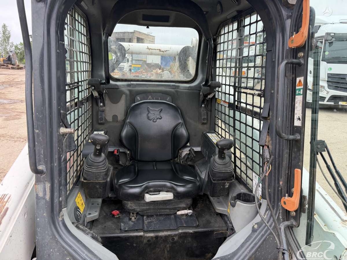 Bobcat T770, other