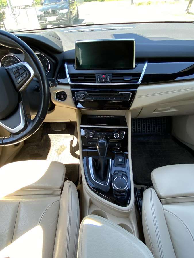 BMW 218 Active Tourer, 2.0 l., mpv / minivan