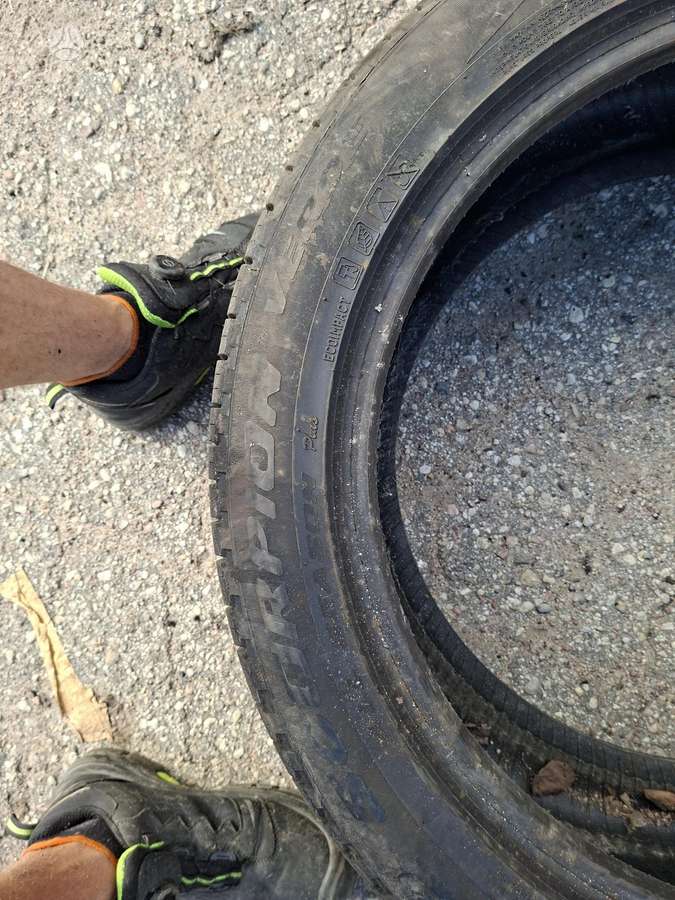 Pirelli, summer 265/45 R20