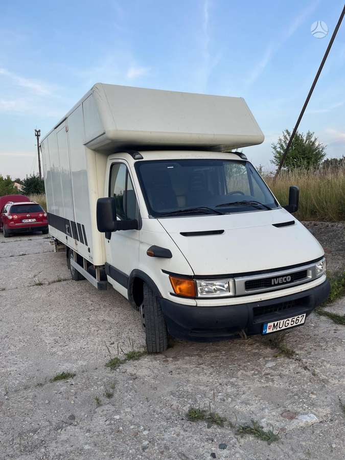 Iveco Daily, box trucks / box vans