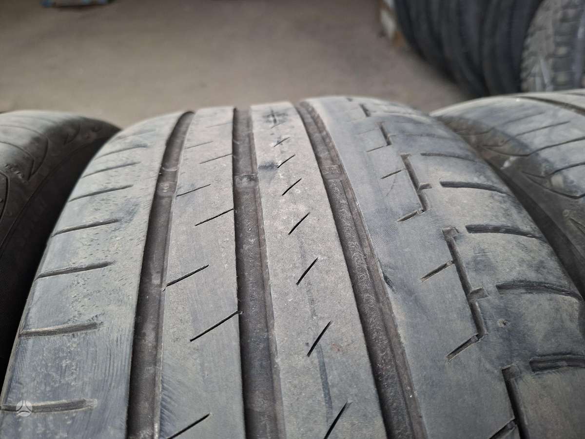 Continental, vasarinės 235/50 R19