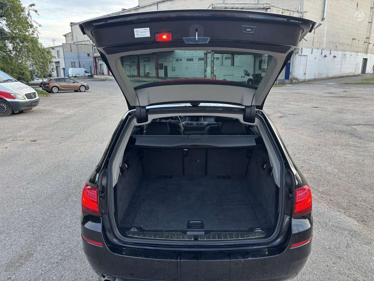 BMW 520, 2.0 l., Универсал