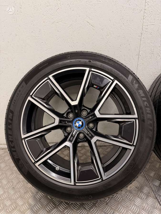 BMW I4, легкосплавные , R18