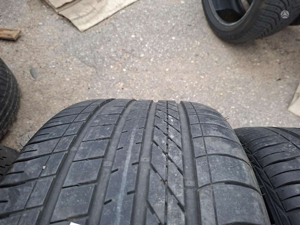 Goodyear, summer 275/35 R19