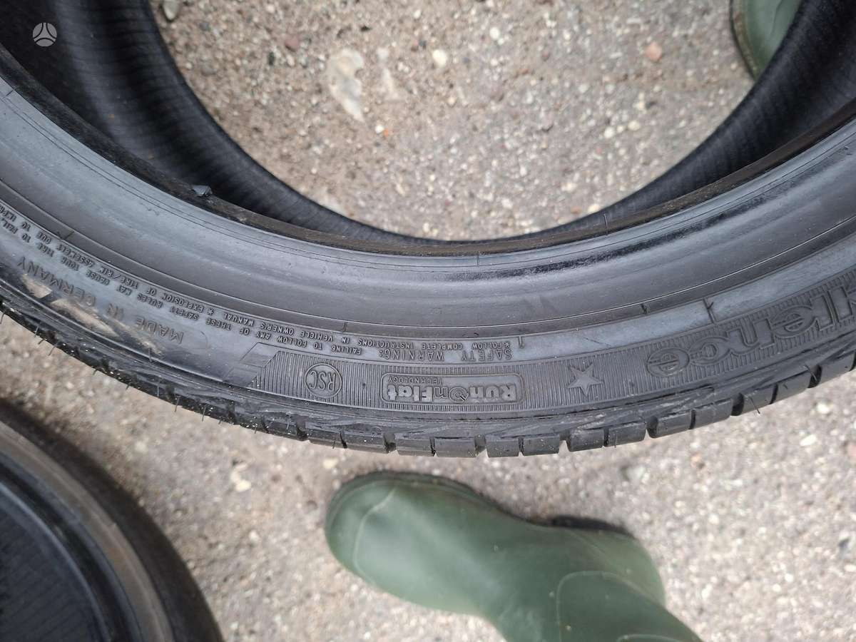 Goodyear, summer 275/35 R19