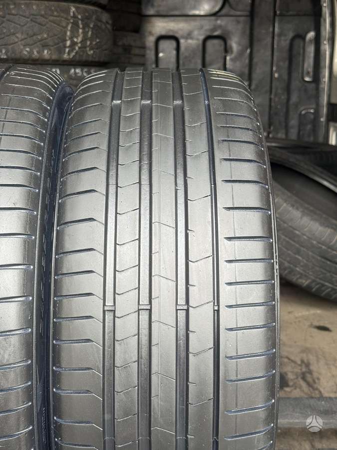 Pirelli PZero, летние 245/35 R20