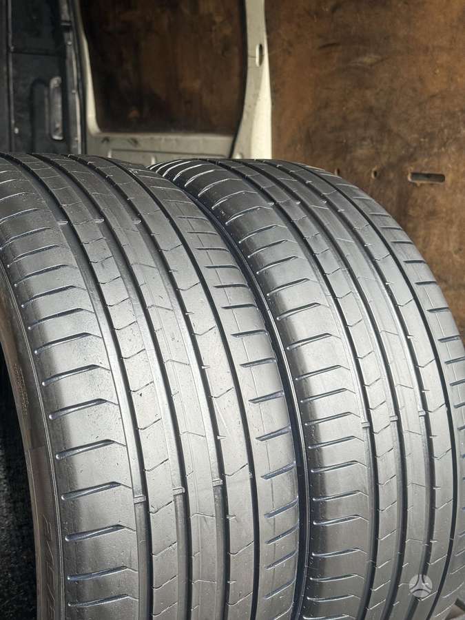 Pirelli PZero, летние 245/35 R20