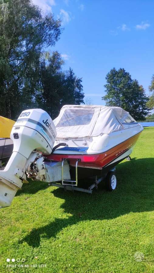 Bayliner Capri, яхты / катера
