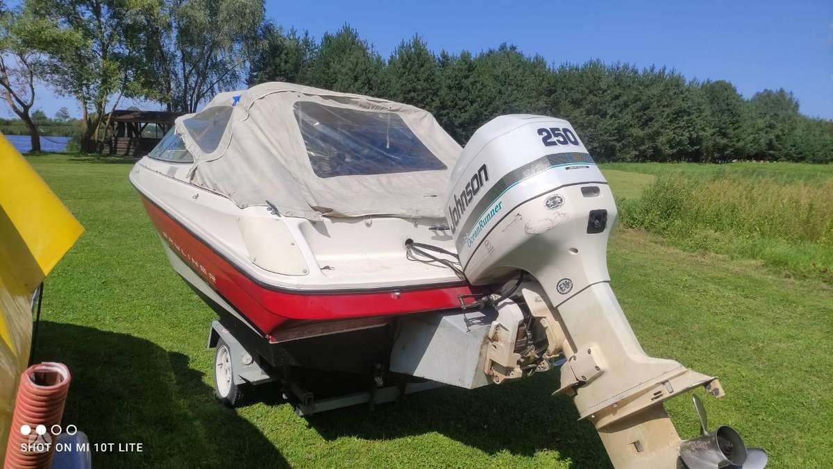 Bayliner Capri, яхты / катера