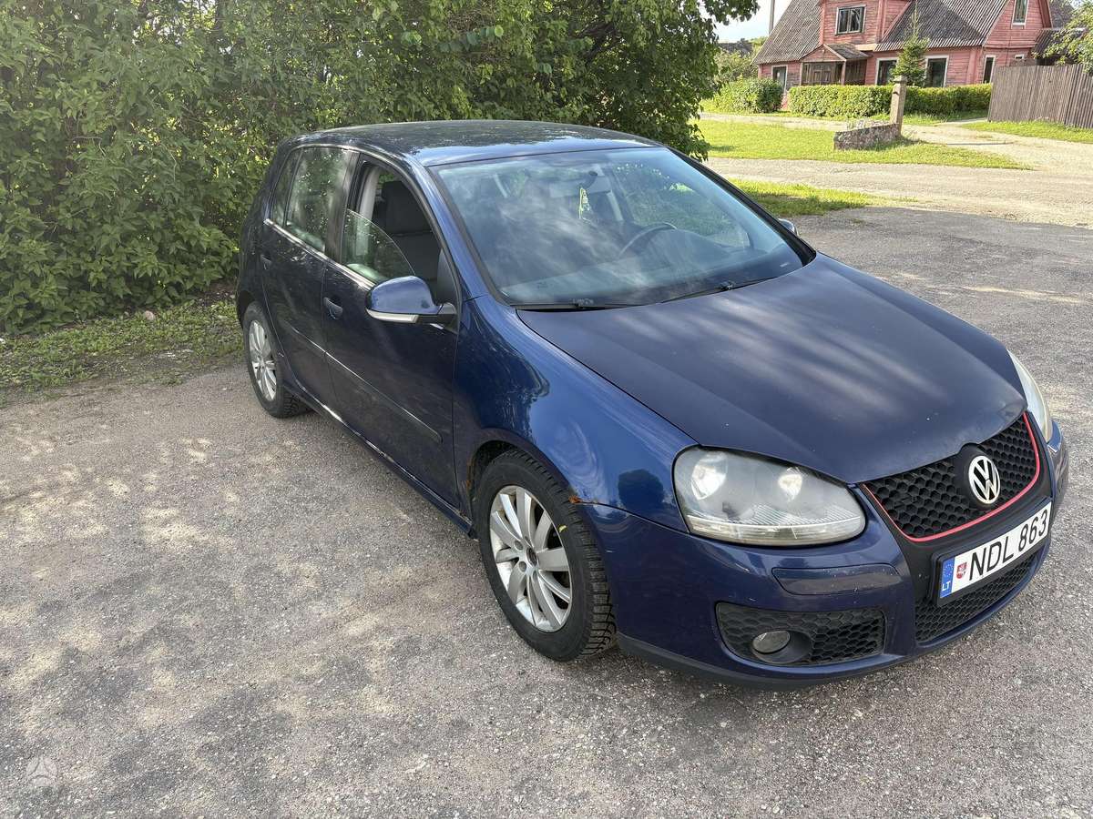 Volkswagen Golf - 2
