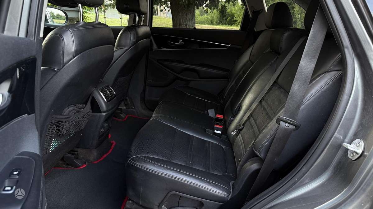 Kia Sorento, 2.2 l., off-road / crossover