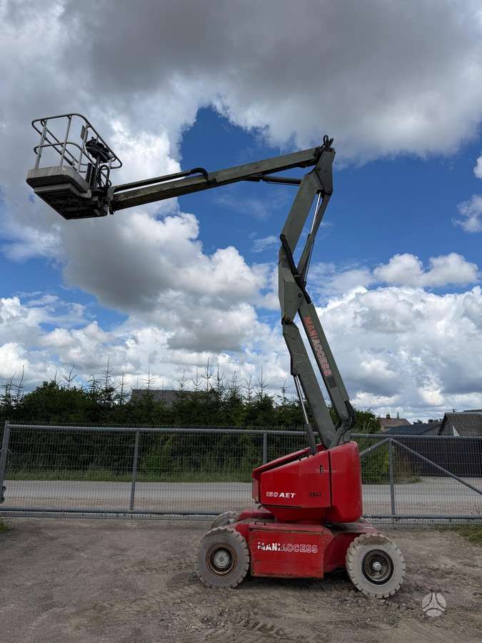 Manitou 150 AET, локтевые подъёмники