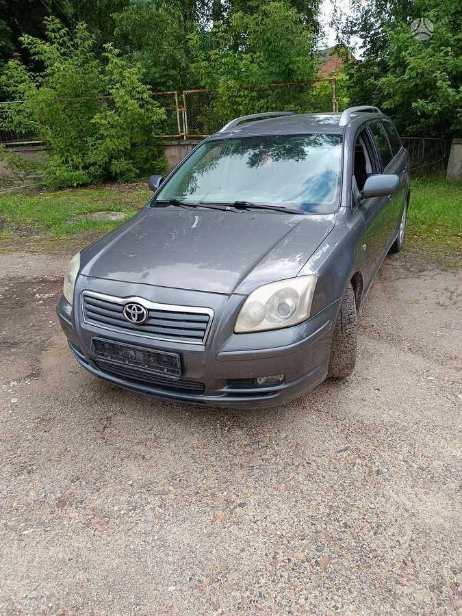 Toyota Avensis kėbulo dalys