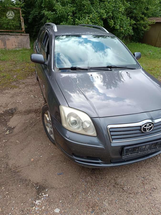 Toyota Avensis kėbulo dalys