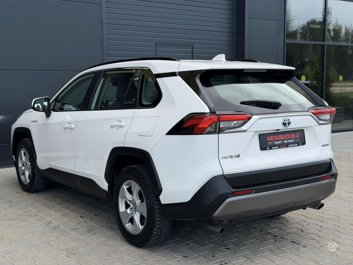 Toyota RAV4 - 3