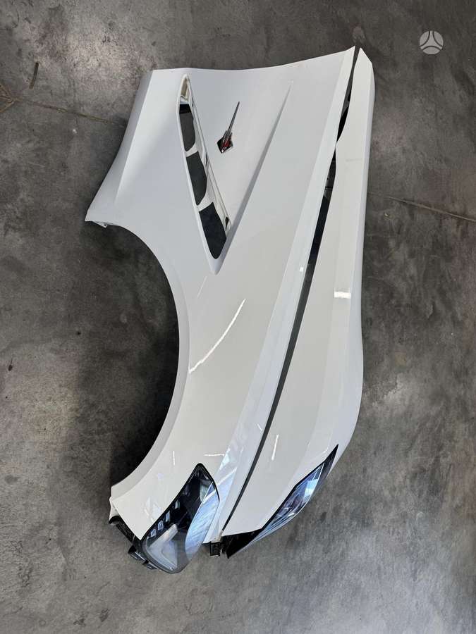 Chevrolet Corvette kėbulo dalys