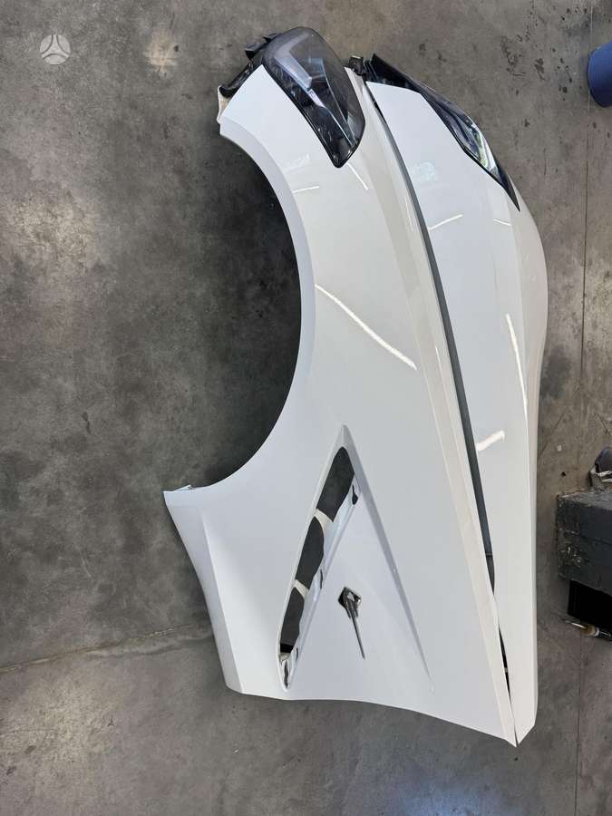 Chevrolet Corvette kėbulo dalys