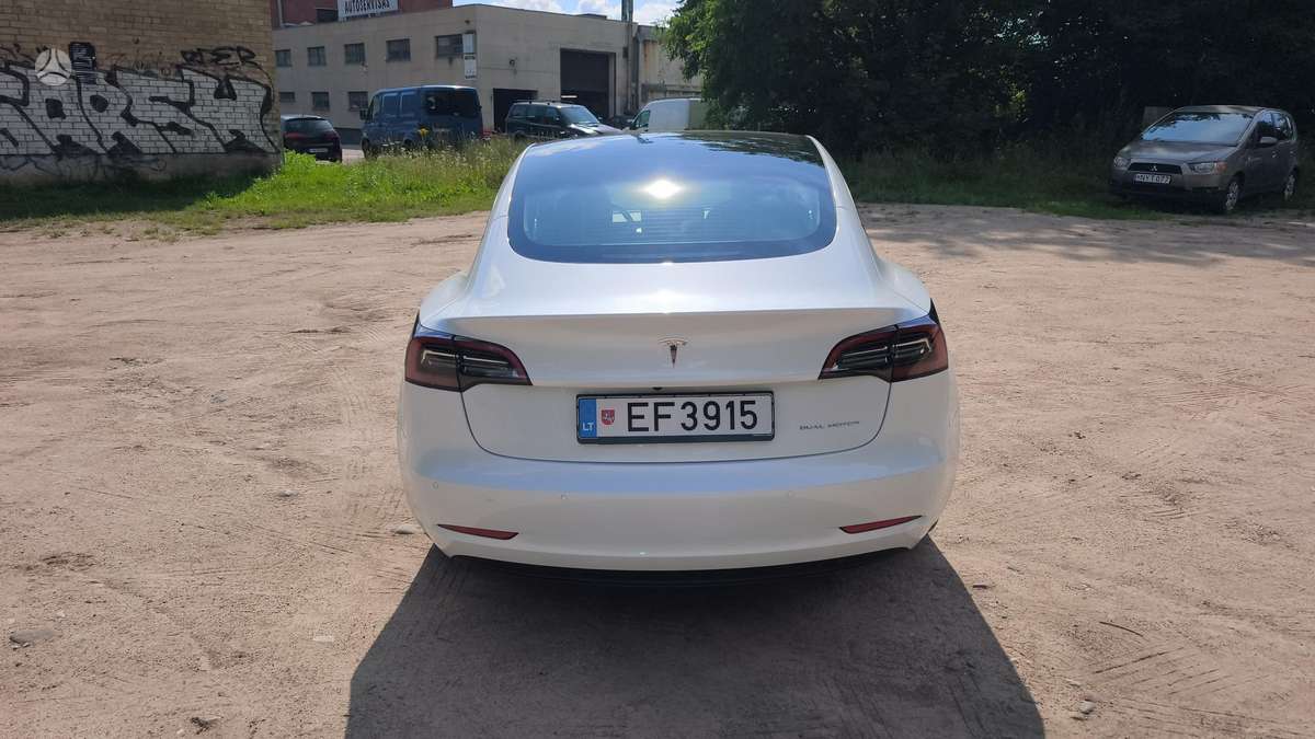 Tesla Model 3, 82 кВт·ч, Седан
