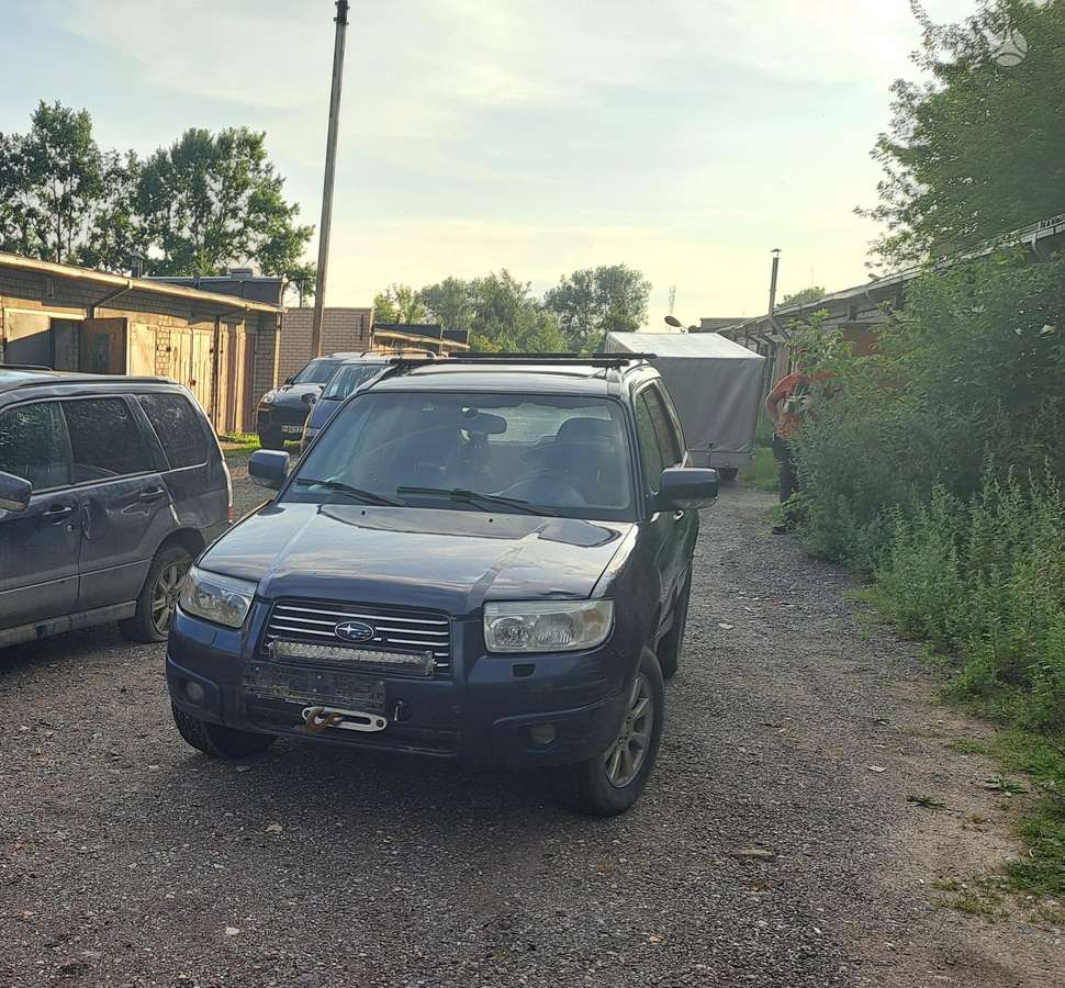 Subaru Forester, mpv / minivan