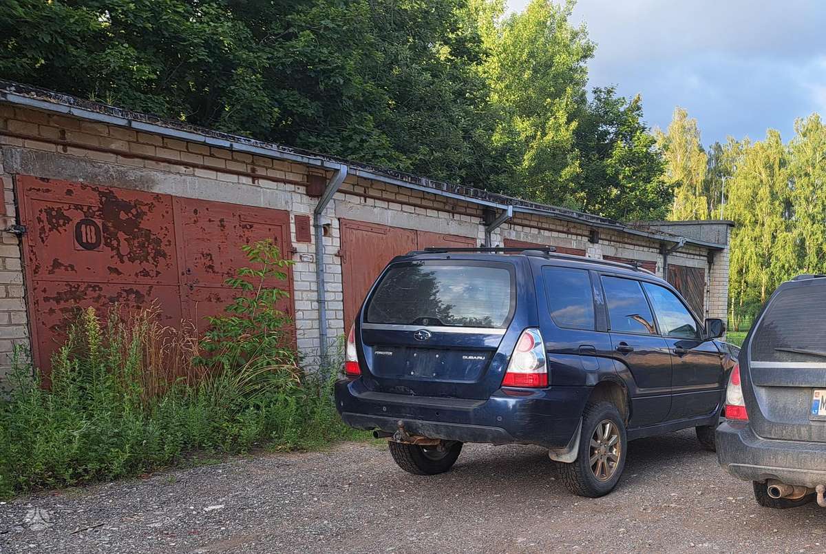 Subaru Forester, Минивэн