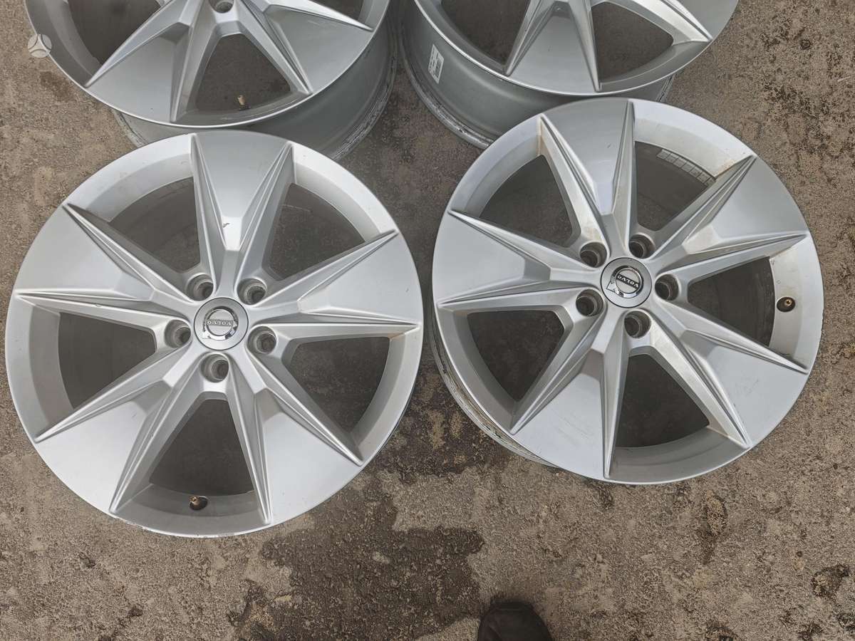 Volvo Xc60, lengvojo lydinio, R17