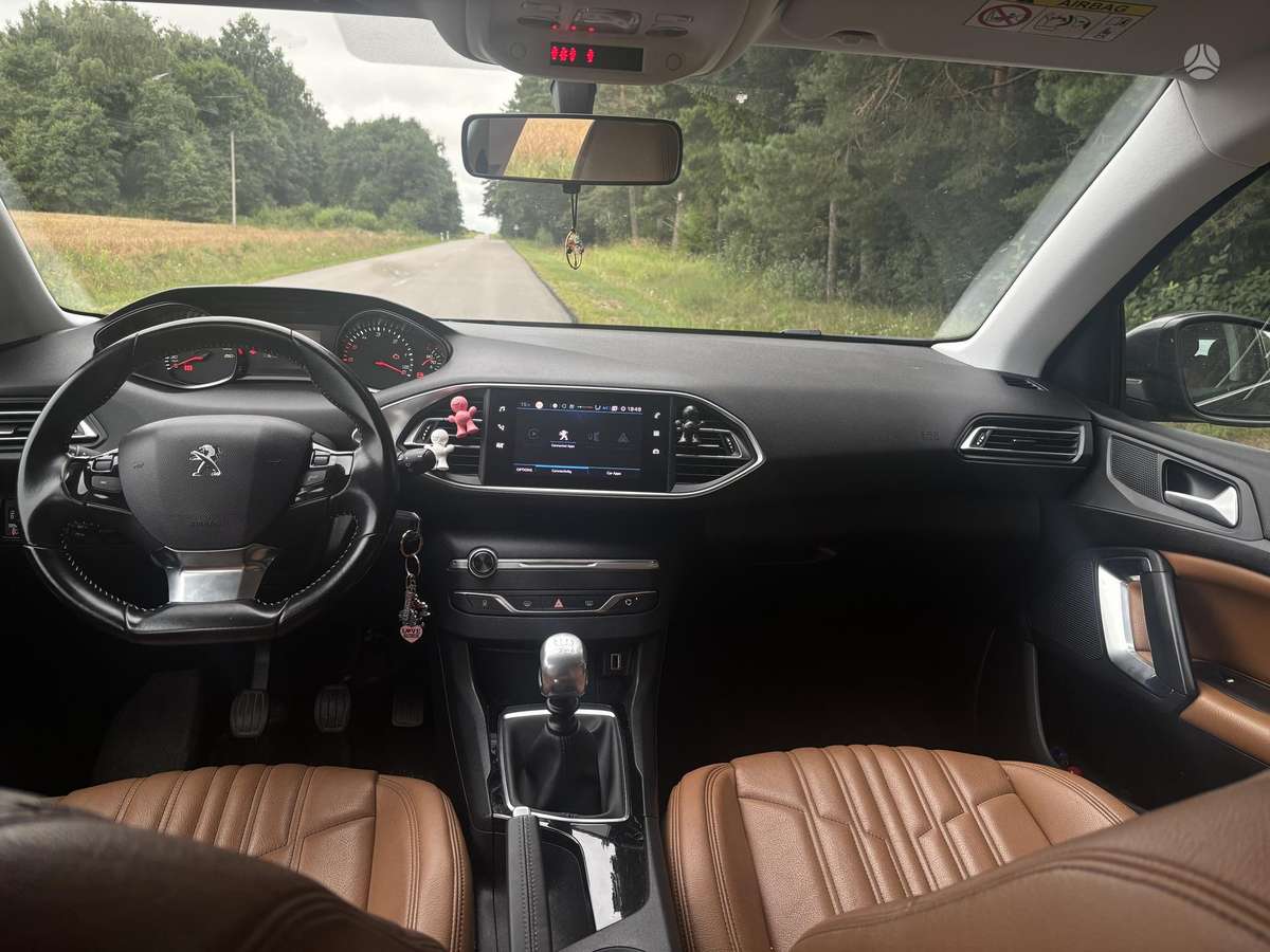 Peugeot 308 - 6