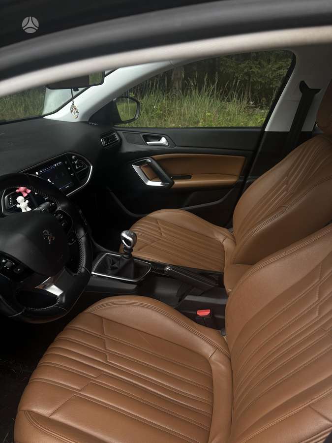 Peugeot 308 - 7