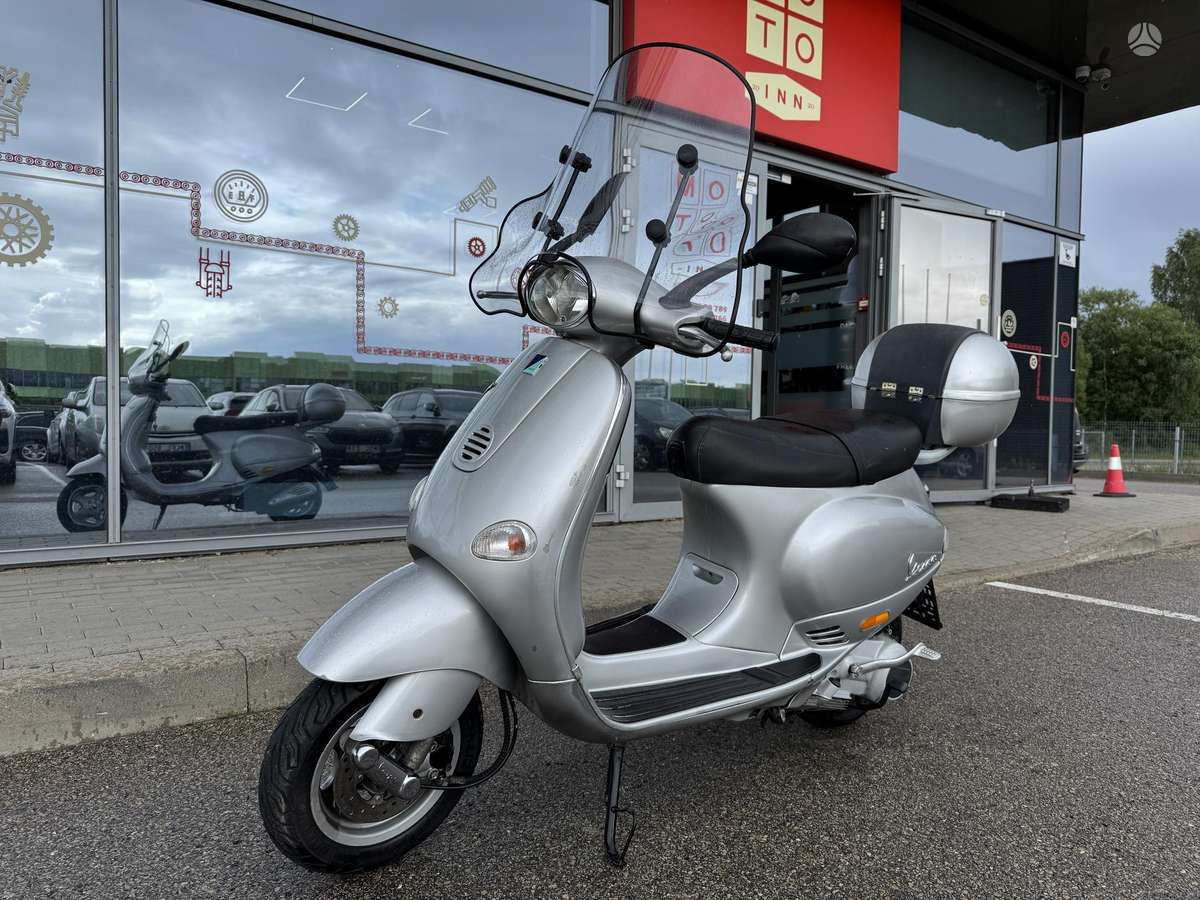 Piaggio Vespa 125cc, scooters / mopeds