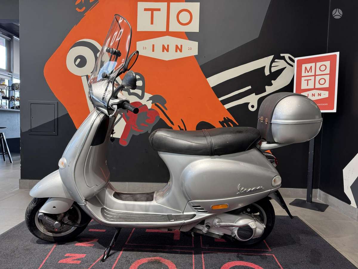 Piaggio Vespa 125cc, scooters / mopeds