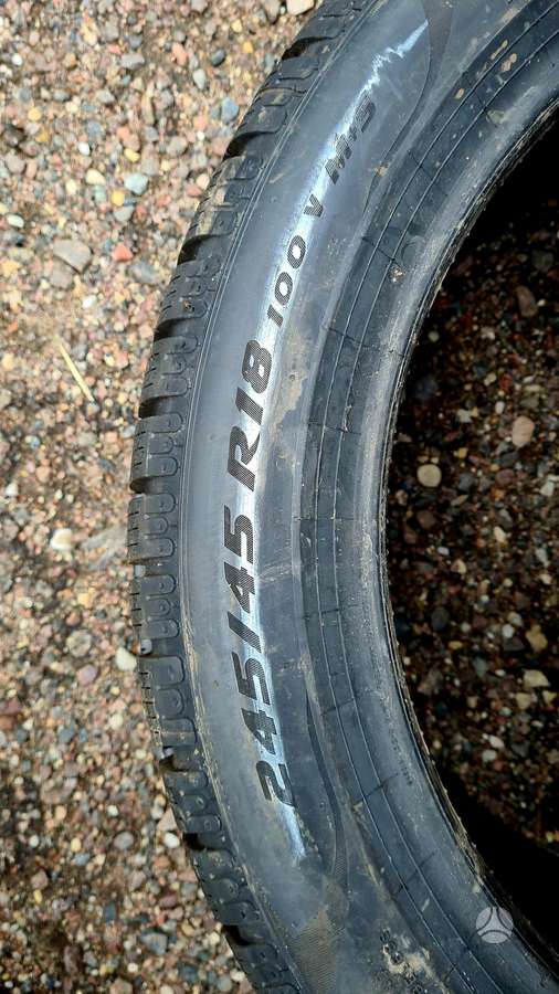 Pirelli P Zero Winter, зимние 245/45 R18