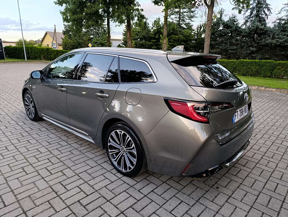 Toyota Corolla - 4