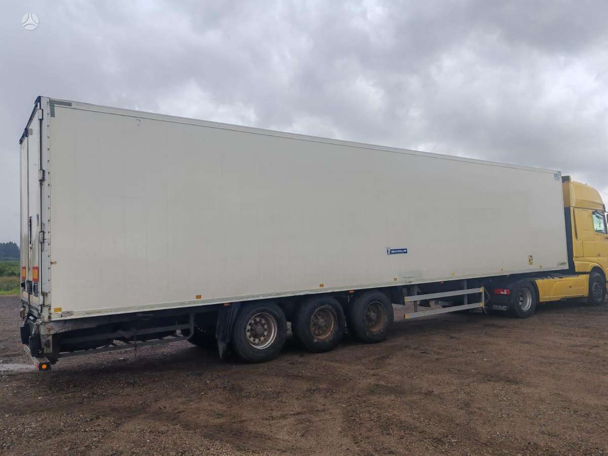 Lamberet SR2, refrigerated