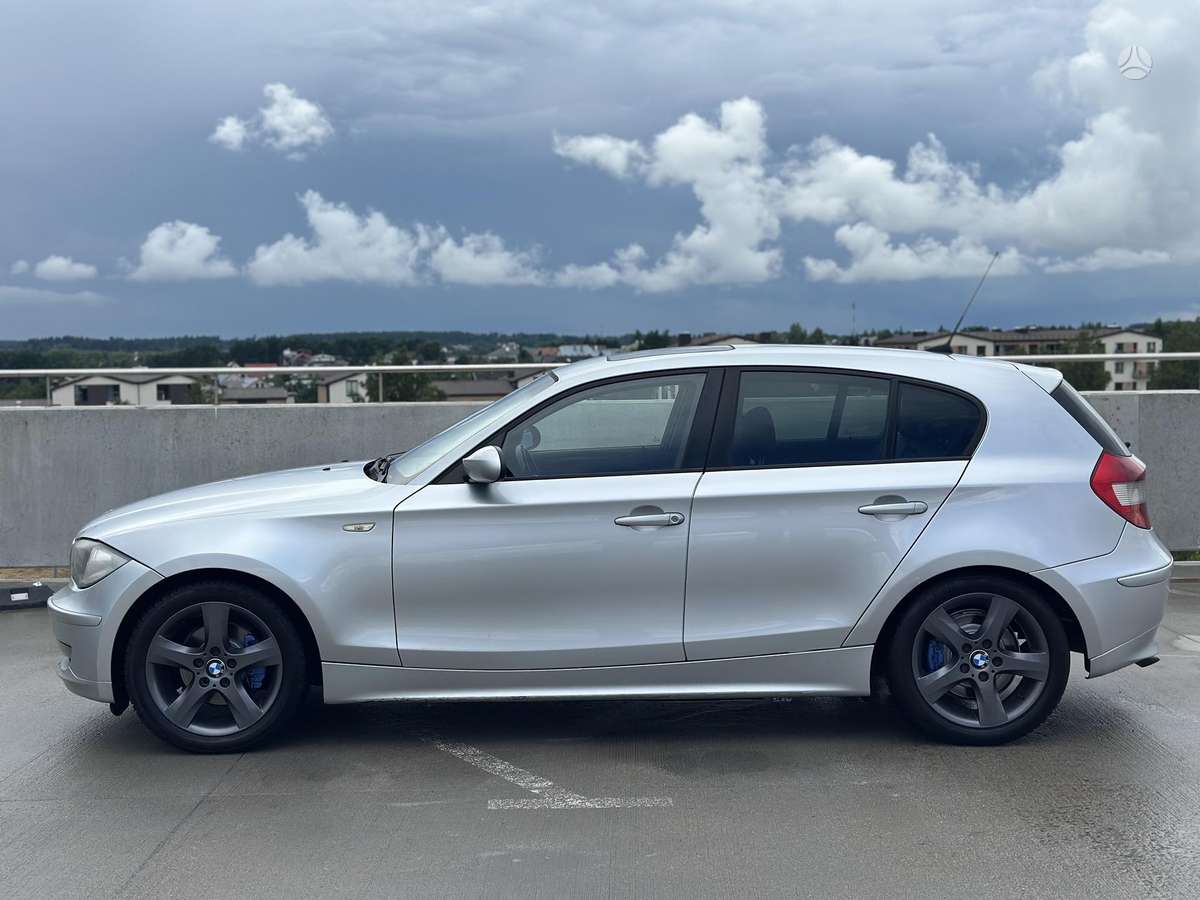 BMW 120, Хэтчбек