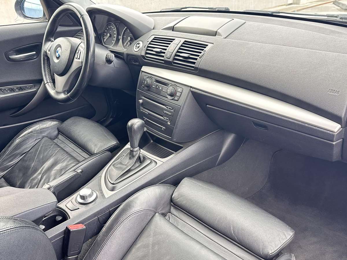 BMW 120, Хэтчбек
