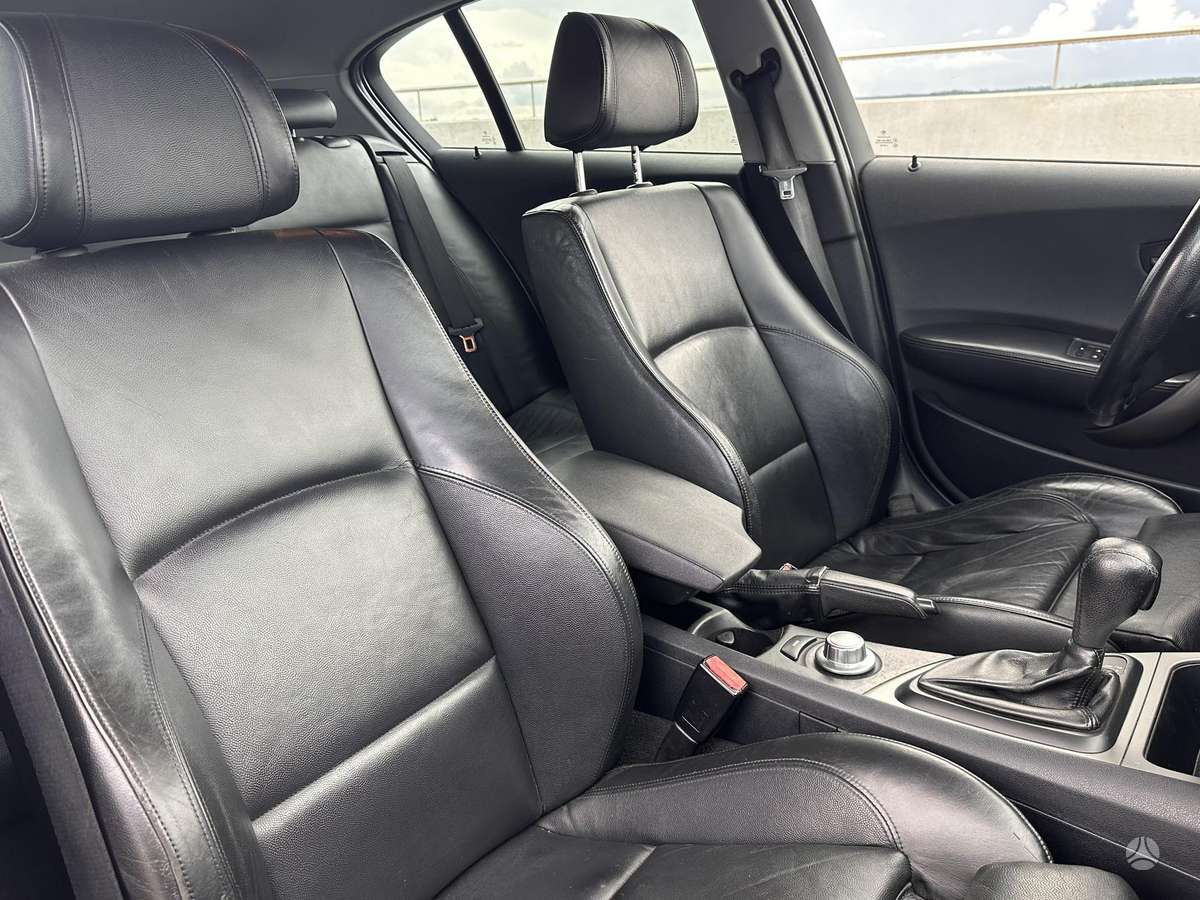 BMW 120, Хэтчбек