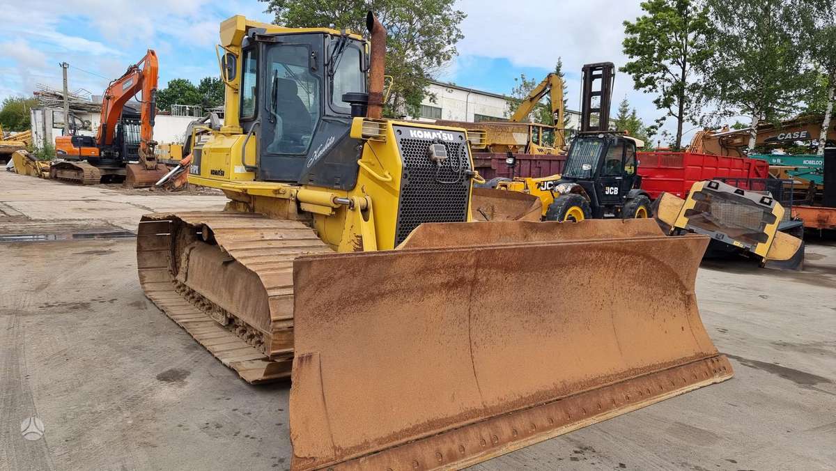 Komatsu D 61 PX-15 E0, buldozeriai