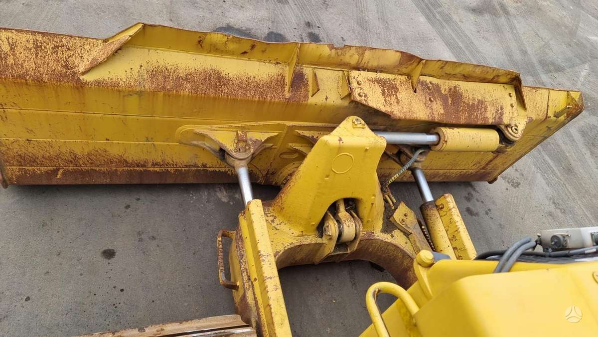 Komatsu D 61 PX-15 E0, buldozeriai
