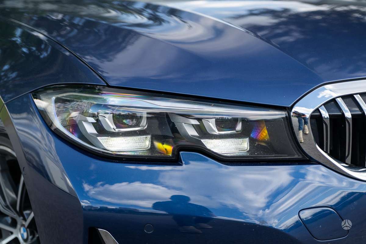 BMW 320, 2.0 l., Седан