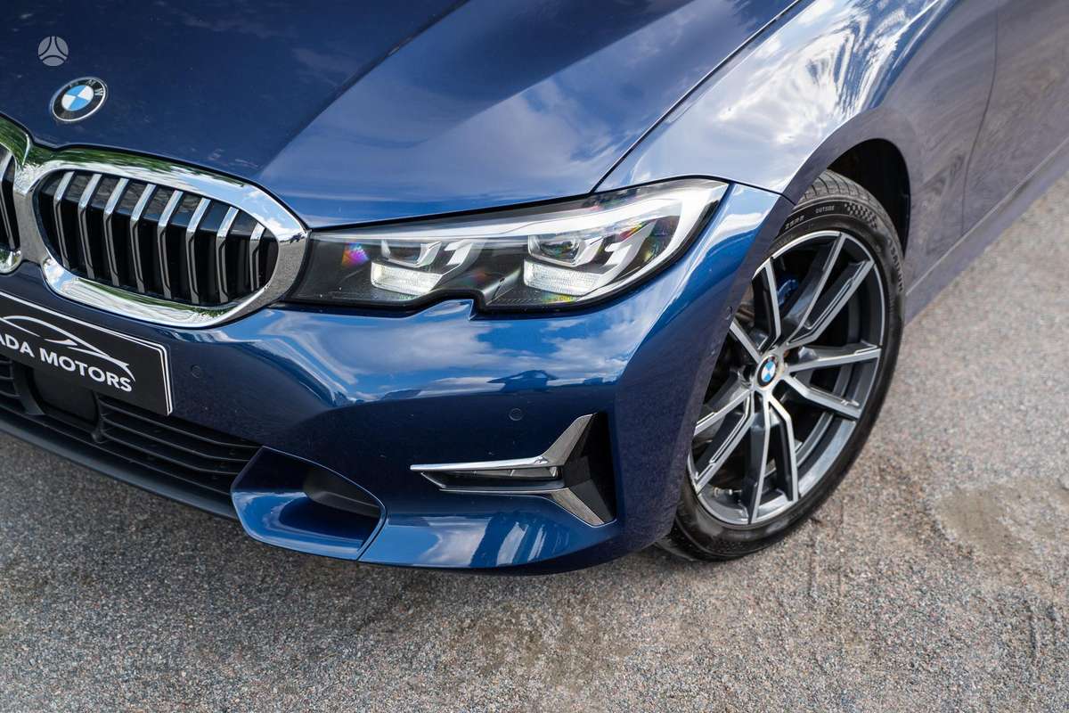 BMW 320, 2.0 l., Седан