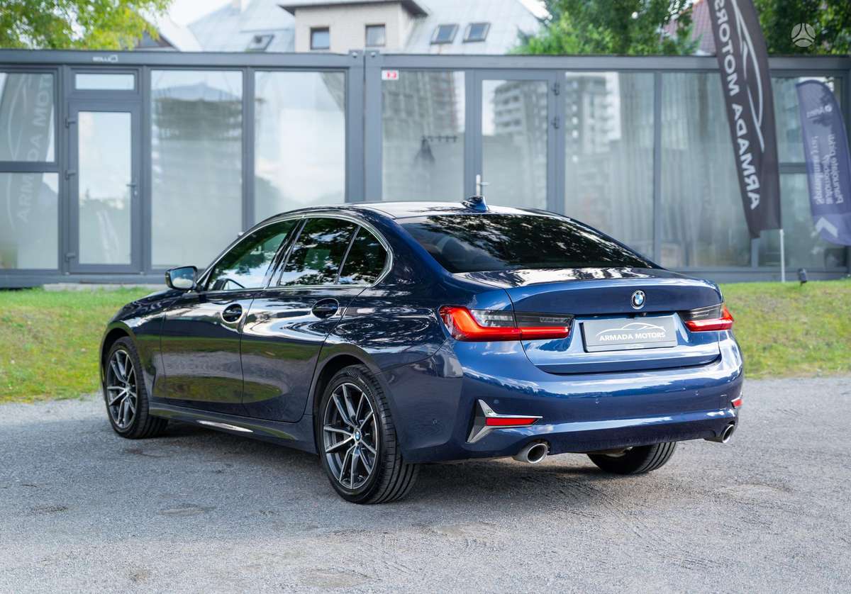 BMW 320, 2.0 l., Седан