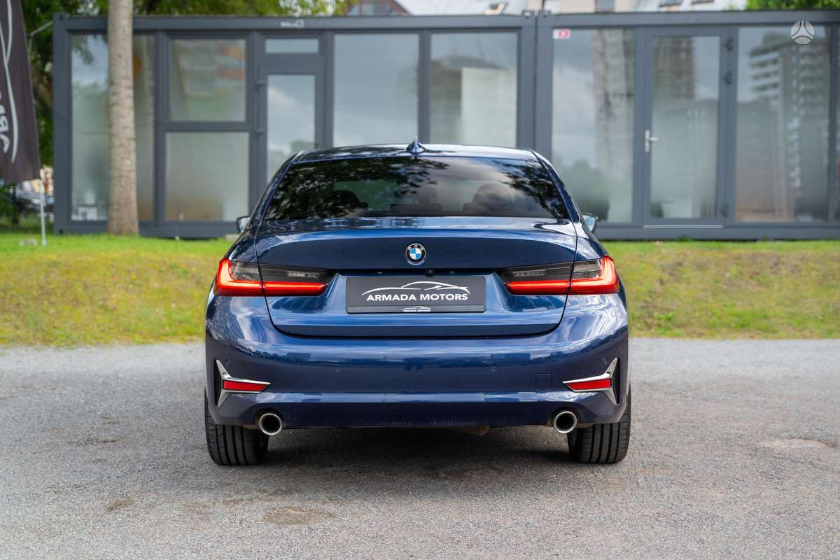 BMW 320, 2.0 l., Седан
