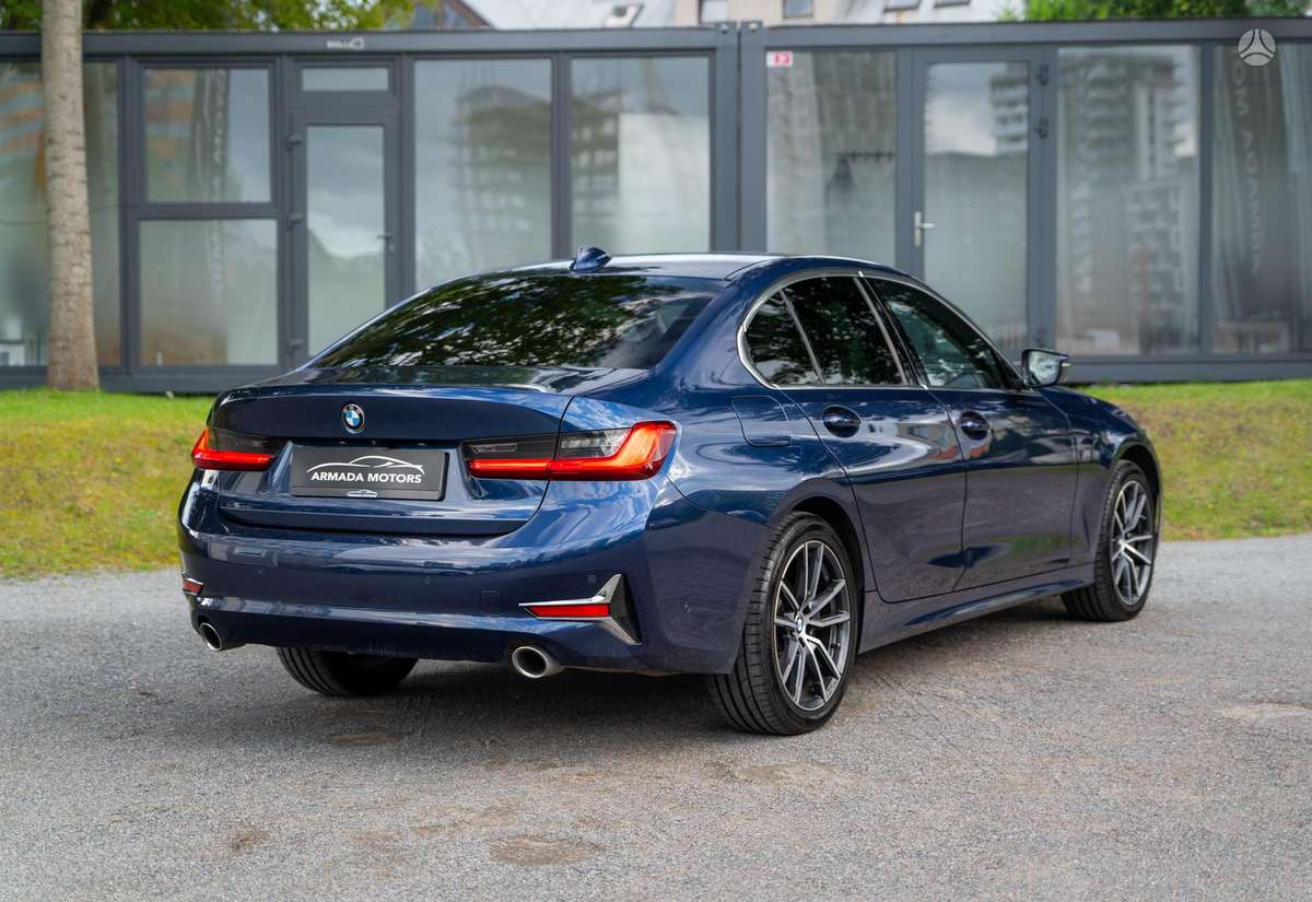 BMW 320, 2.0 l., Седан