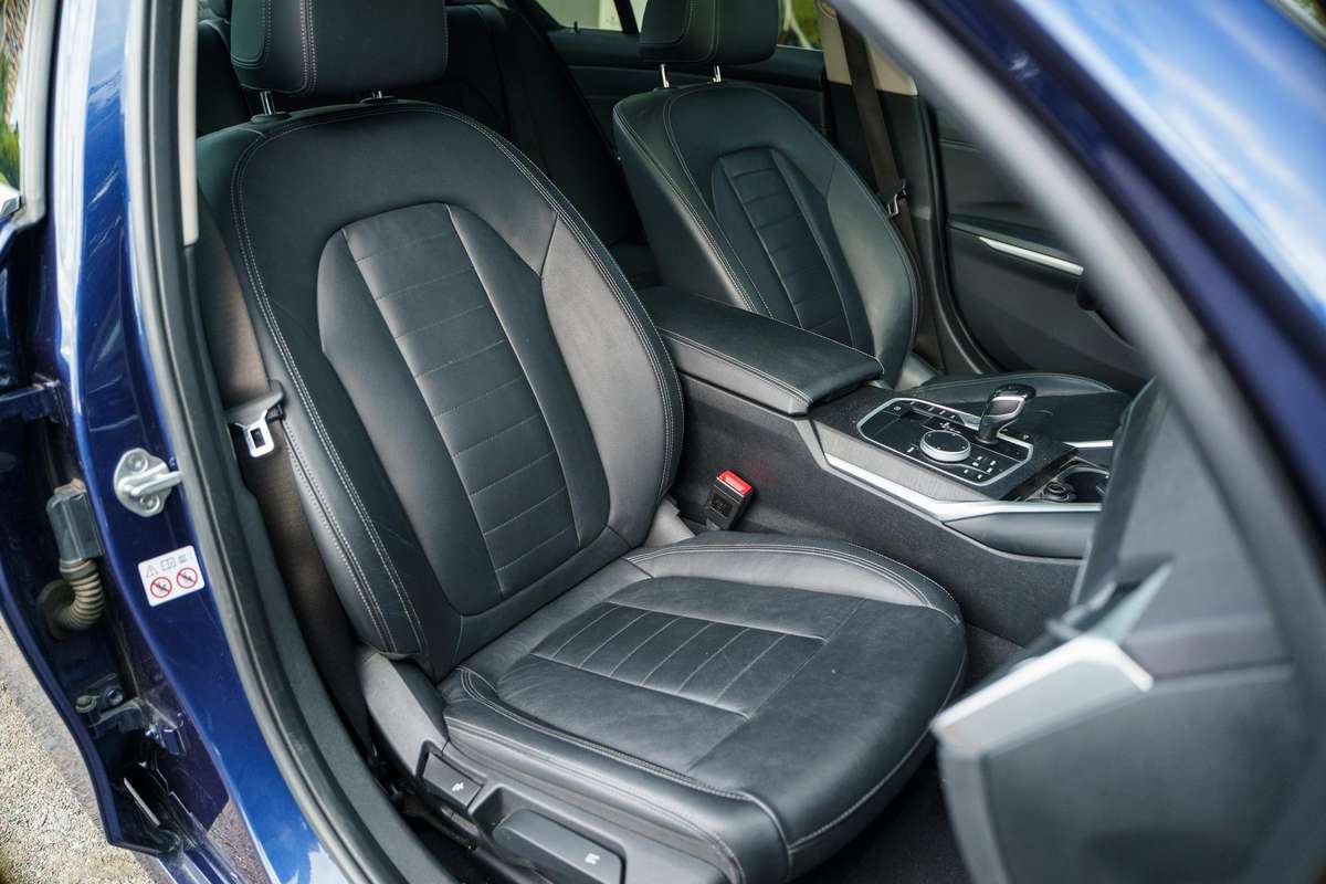 BMW 320, 2.0 l., Седан