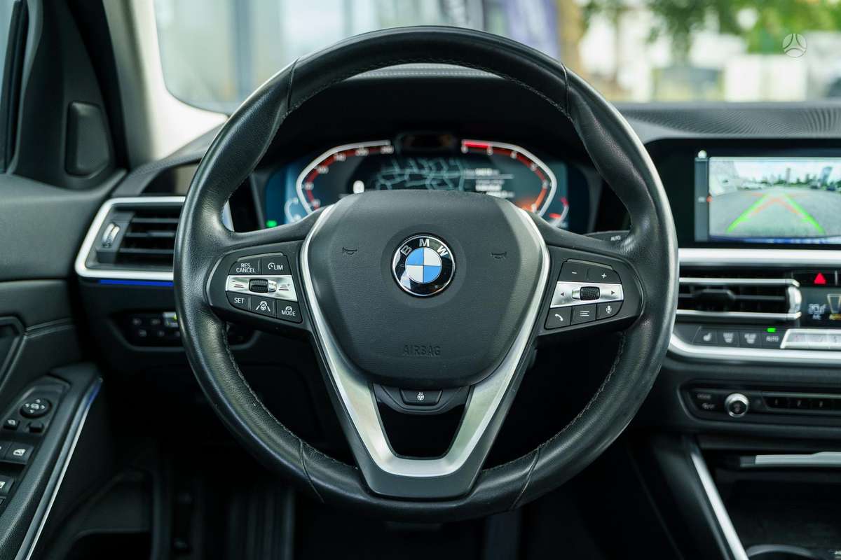 BMW 320, 2.0 l., Седан