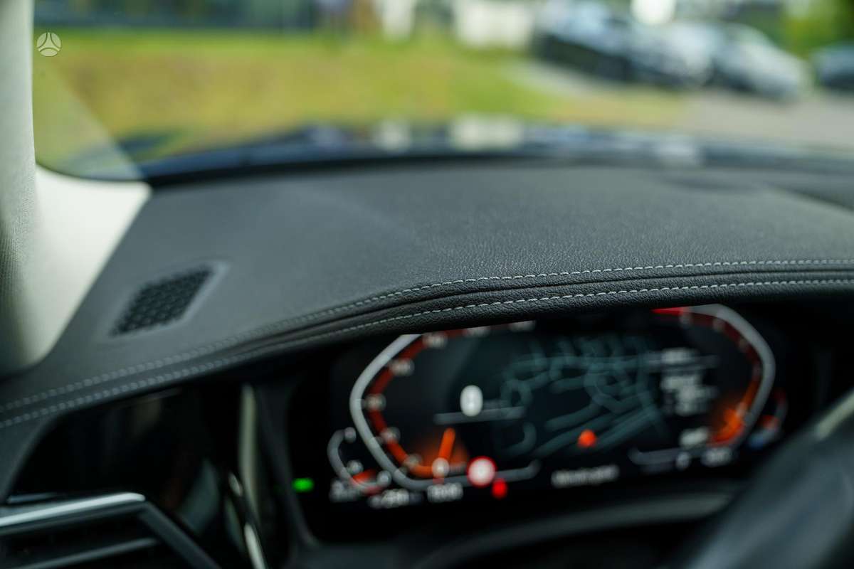 BMW 320, 2.0 l., Седан