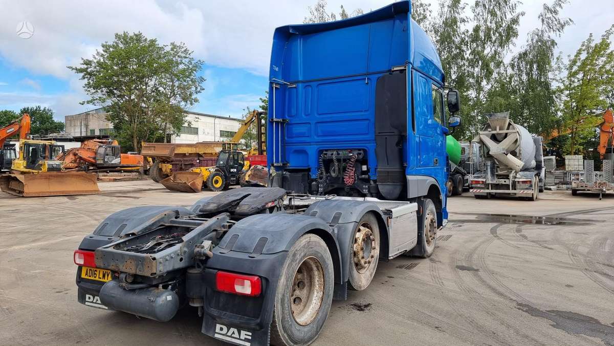 DAF XF 440, double sleeper